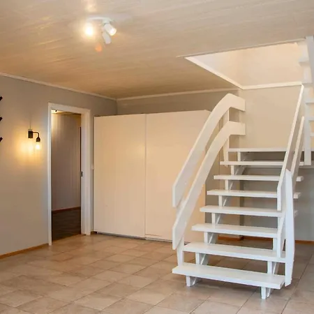 Large Spacious Single-family With 15 Beds *